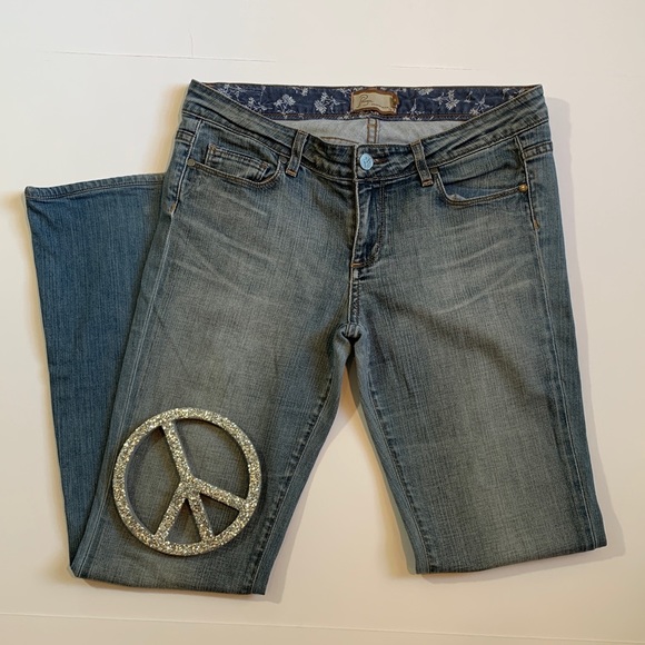 Paige Hollywood Hills Flare Leg Light Wash Jeans Size 29 - Picture 1 of 9
